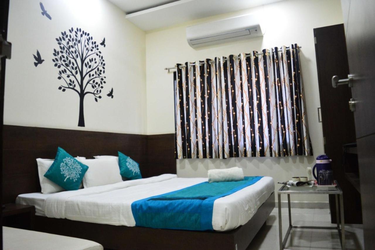 Hotel Satyug Ujjain Exterior photo